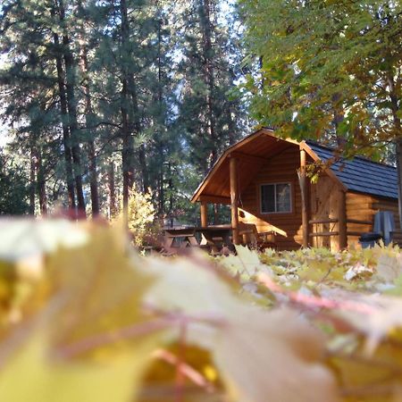 Gallagher Lake Parkbridge Hotel Okanagan-Similkameen Екстериор снимка