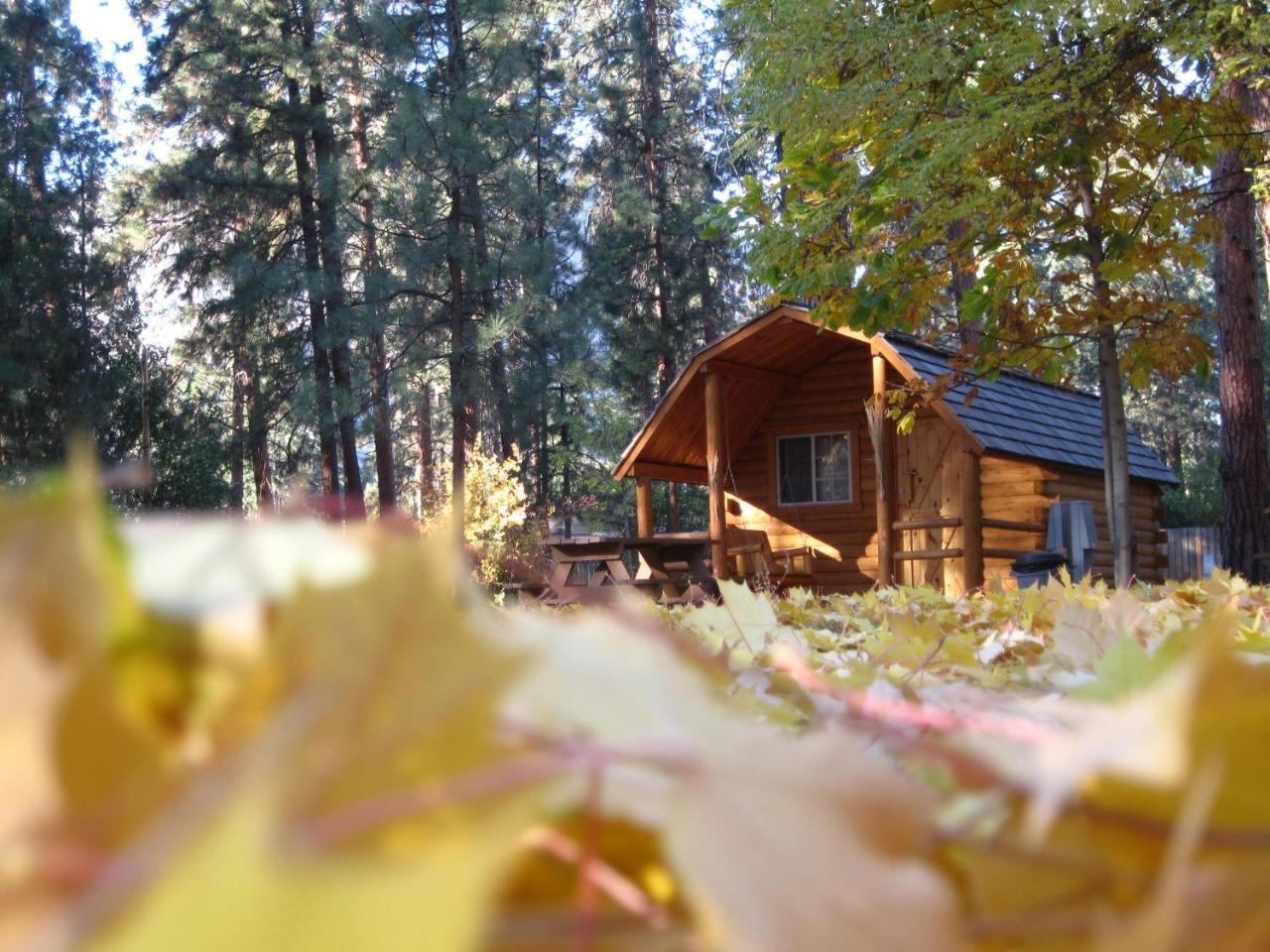 Gallagher Lake Parkbridge Hotel Okanagan-Similkameen Екстериор снимка